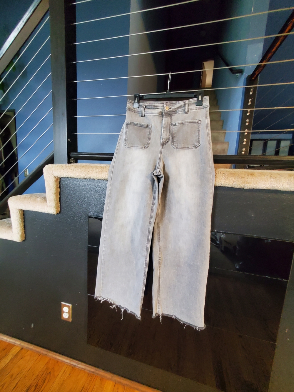 Oat New York Light Gray Wide-Leg Jeans with Frayed Hem